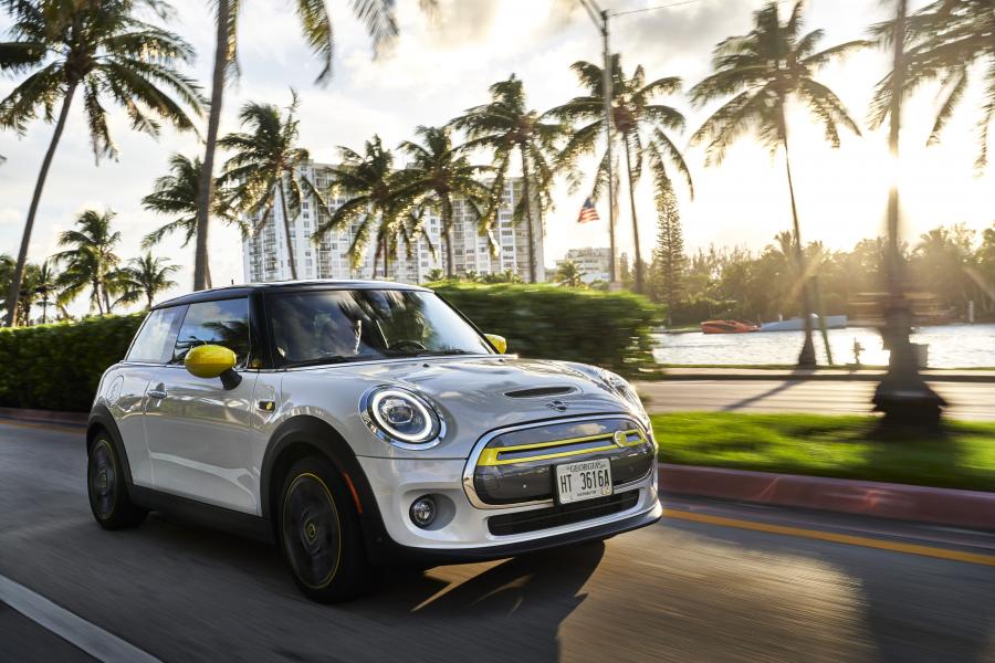  Mini Cooper SE (F56) 2020 года  (NA) (фото 37 из 342)